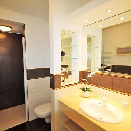 Appartement Jagdschloss Zu 1 Eleonore Hohen Niendorf