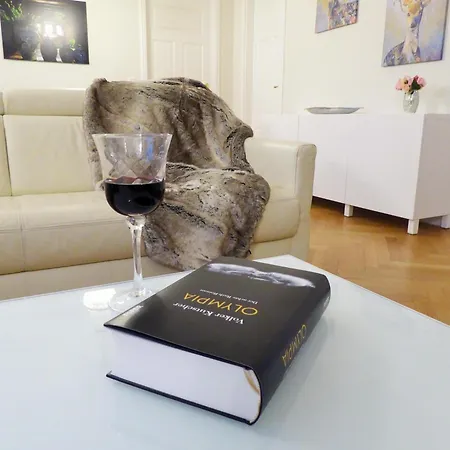 Jagdschloss Zu 1 Eleonore Appartement Hohen Niendorf